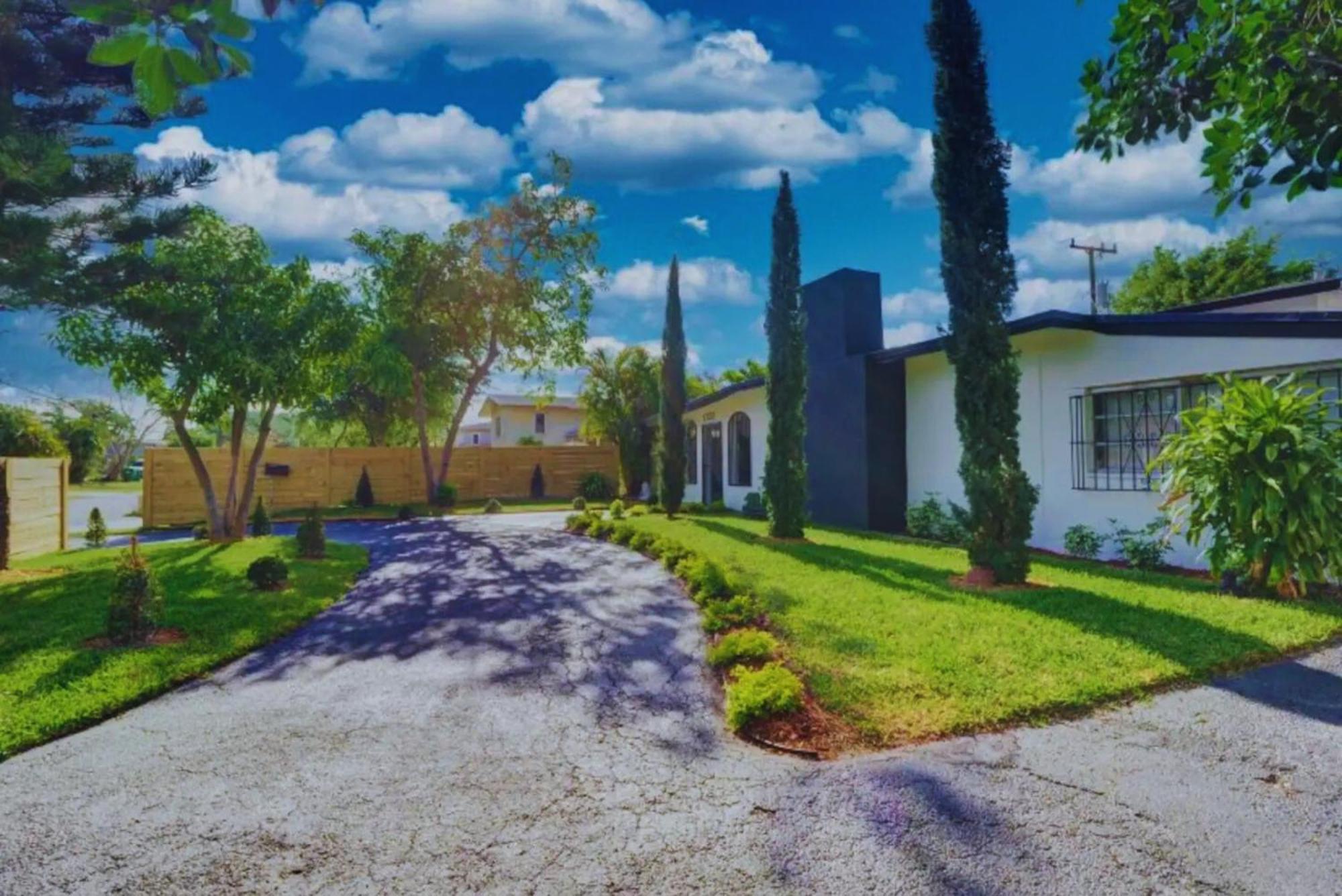 Flaming House With Cinema, Pool & Chill Area Villa Miami Exterior photo